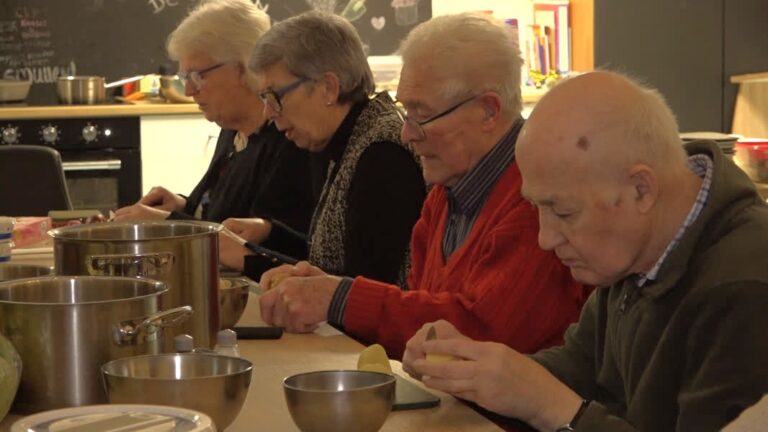 Strijd tegen eenzaamheid is super gezellig: ‘Samen Koken, Samen Eten’