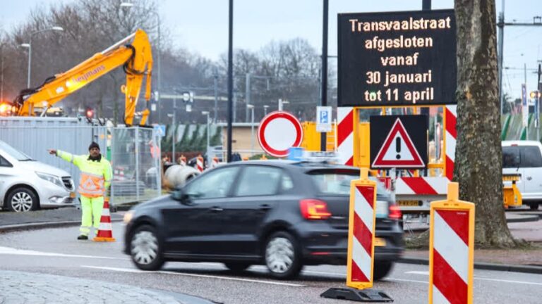 Dordtse Transvaalstraat nu helemaal afgesloten