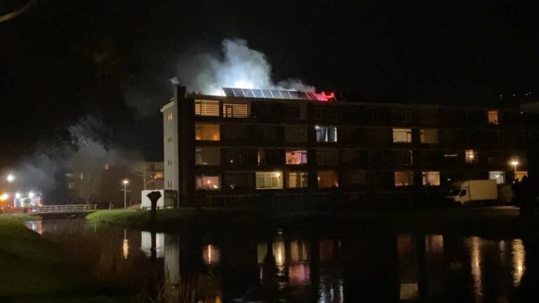 Brandoefening in Papendrecht roept emoties op: van paniek tot een ware filmervaring (Video)