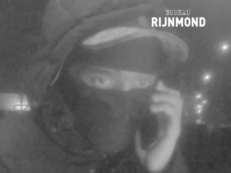 Man in Ridderkerk in de val gelokt en gegijzeld: wie pinde met zijn pas?