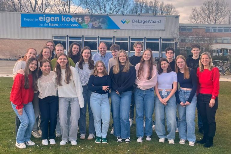 Leerlingen Lage Waard openen pop-uprestaurant voor goed doel