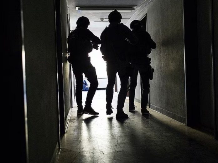 arrestatieteam gan politie