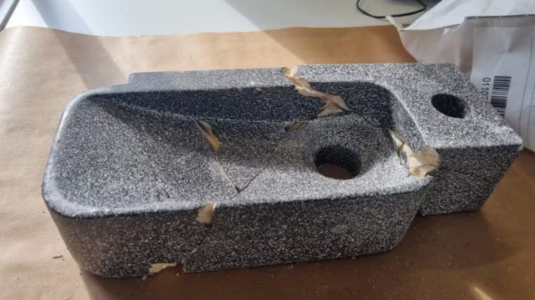 Politie stuit in Zwijndrecht op wastafel gemaakt van MDMA
