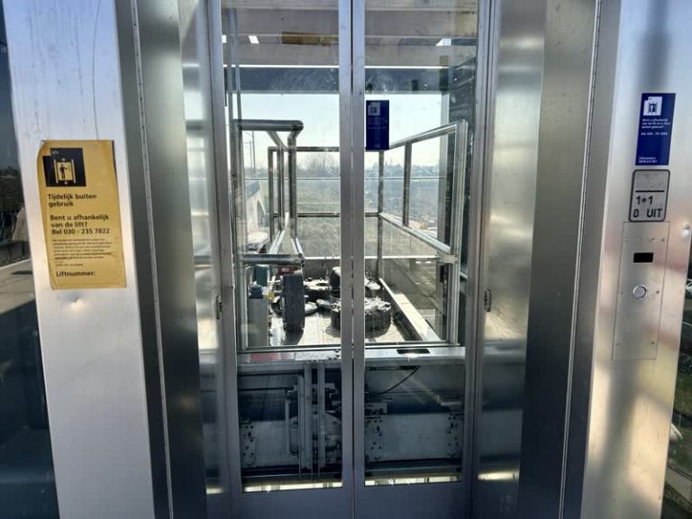 Lift station Sliedrecht Baanhoek voorlopig buiten gebruik