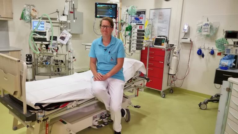Als elke seconde telt: Anita (40) redt mensenlevens op Spoedeisende Hulp (Video)