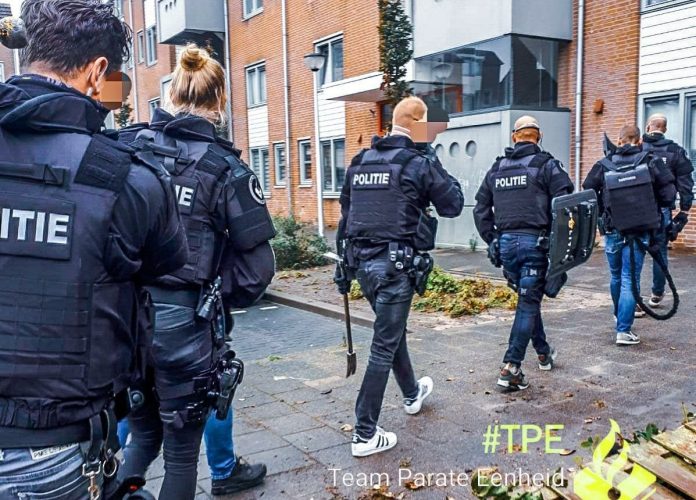 politie team parate eenheid