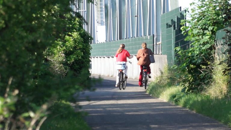Frustratie en zorgen bij middelbare scholen over brugsluiting: ‘Dit hadden we graag van Rijkswaterstaat zelf gehoord’
