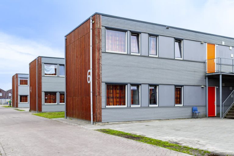 Raad Hardinxveld eist duidelijkheid over 210 vluchtelingen: ’Wethouder, hoe nu verder?’