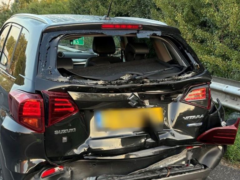 Ongeluk met vrachtwagen op A15