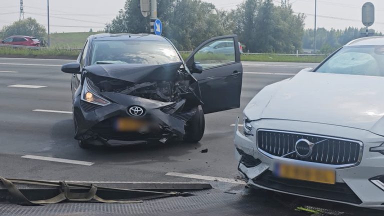 Weer aanrijding op N3 bij Laan van Europa (Video)