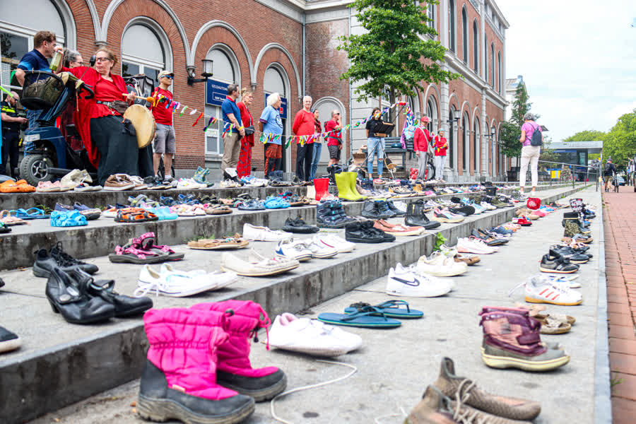 Schoenen in de hoofdrol bij nieuw Gaza-protest: ‘Moment van stilstaan’ (Video)