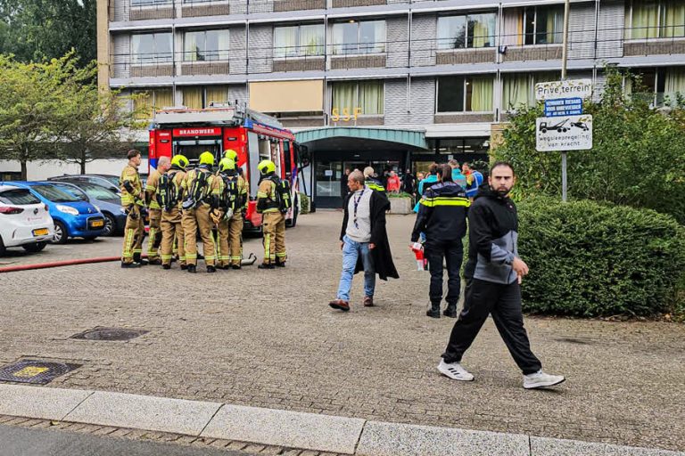 Drie etages tijdelijk ontruimd na brand in SSF-gebouw in Dordrecht