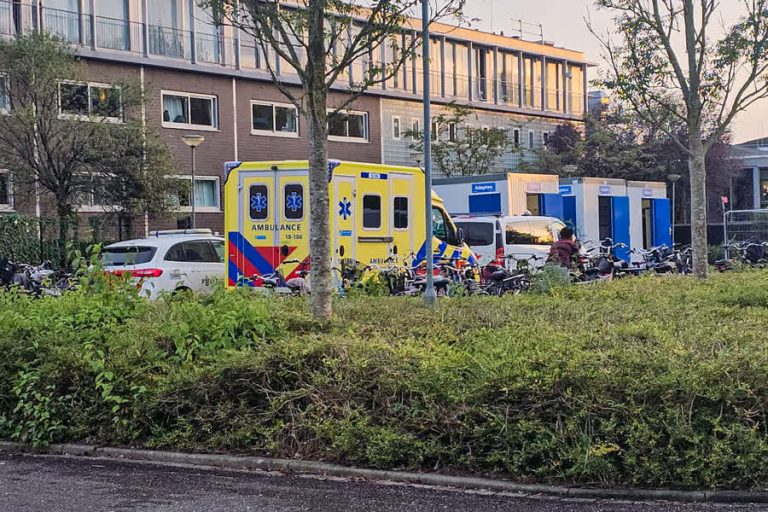 Man lichtgewond bij steekpartij in azc Zwijndrecht
