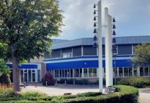 Gemeente Hendrik-Ido-Ambacht doet aangifte na bekladding verkiezingsposter