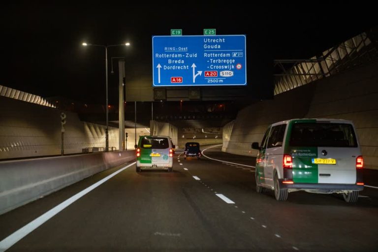 Nieuwe A16 geopend, de eerste auto’s gaan er door