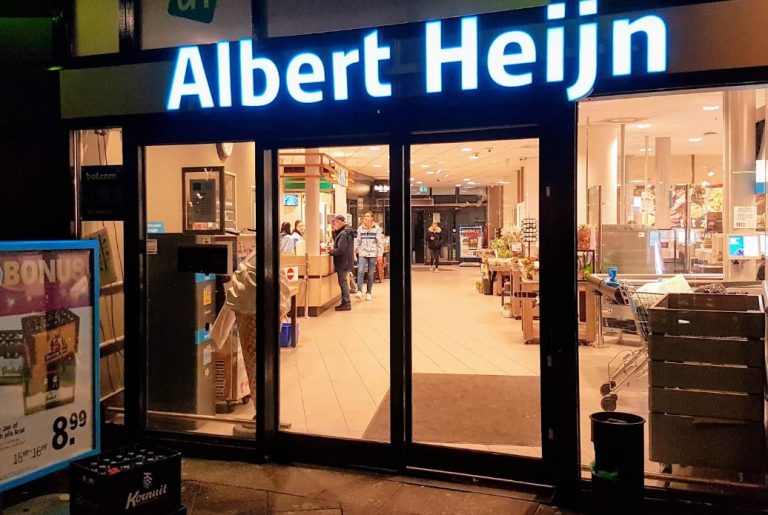 Explosie zorgt voor schade aan supermarkt in Dordrecht