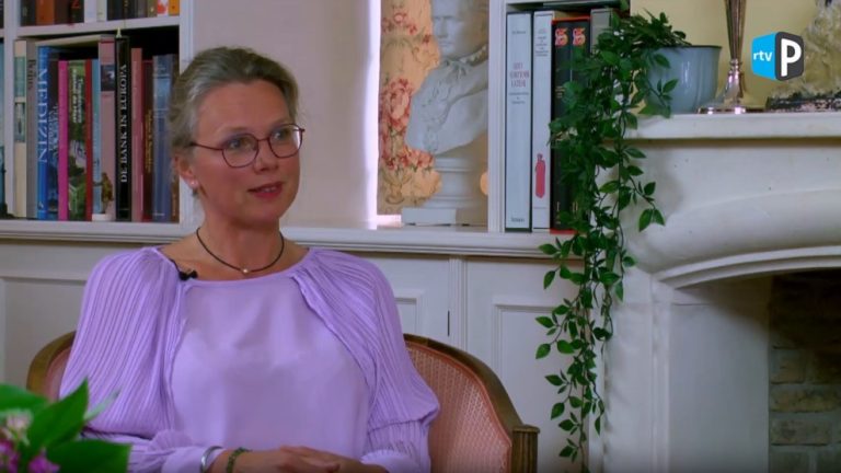 Mariëlle Stolker in ‘Appeltaart of boterkoek’: “Vandaag begint jouw leven”