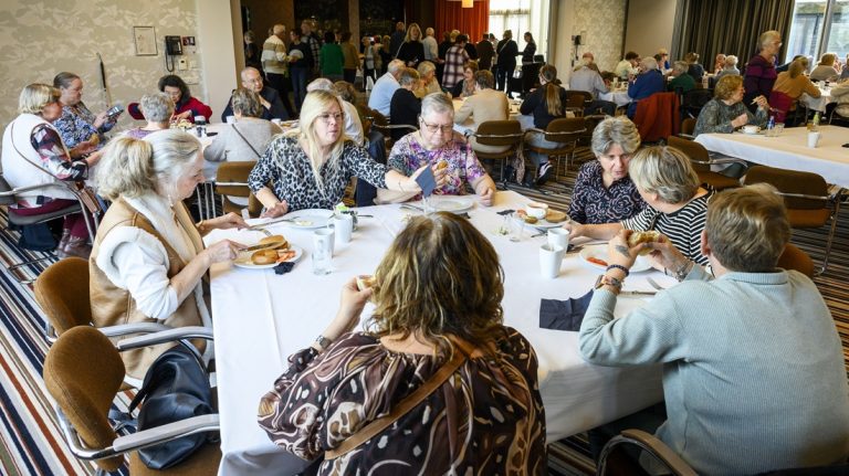 Verwenactiviteiten voor mantelzorgers van start met lunch