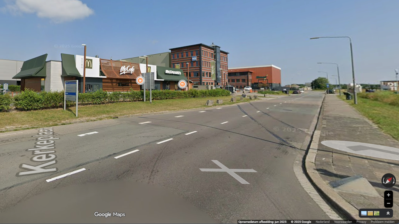 Frontale botsing bij McDonald’s in Dordrecht