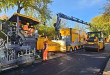 Eén nieuwe rijbaan is klaar, maar werkzaamheden aan deze singel zijn nog in volle gang