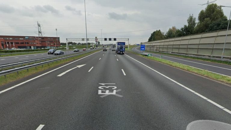 A15 tussen Hendrik-Ido-Ambacht en Sliedrecht in file top tien