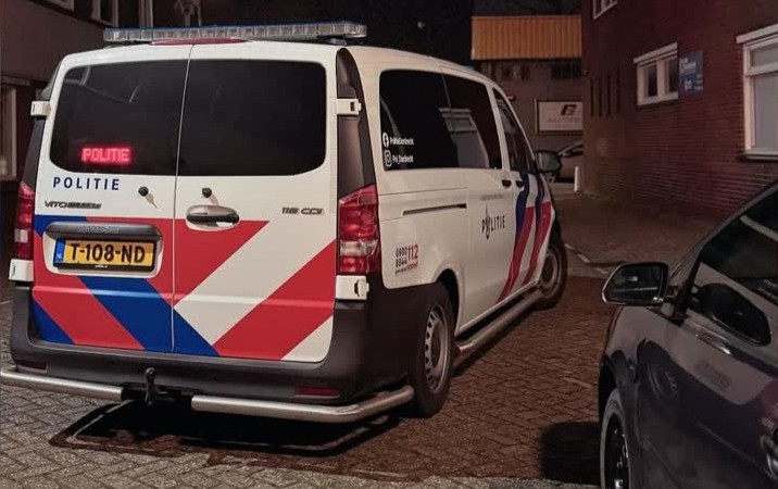 Slingerende automobilist blijkt stomdronken en blaast vier keer toegestane hoeveelheid
