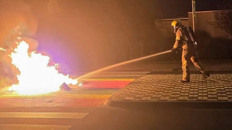 Opnieuw brand op regenboogpad, achtste vernieling in totaal