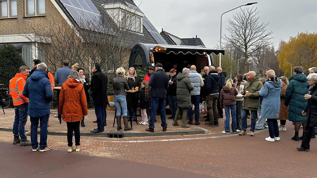 Werk aan Westeind is nu officieel voltooid; feestje met oliebollen