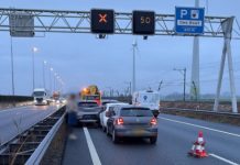 Kettingbotsing zorgt voor file op A15