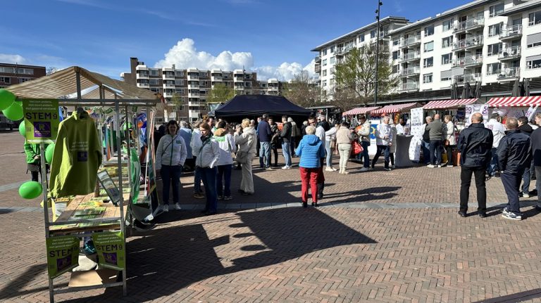 Verkiezingsmarkt: gesprekken en lekkernijen