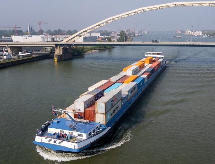 merwedebrug schip rws