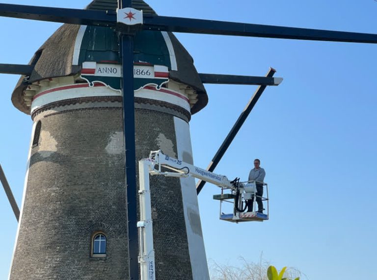 Deze molen heeft na maanden gloednieuwe wieken: ‘We konden niet langer wachten’