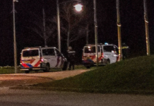 Twee mannen op de vlucht na overval