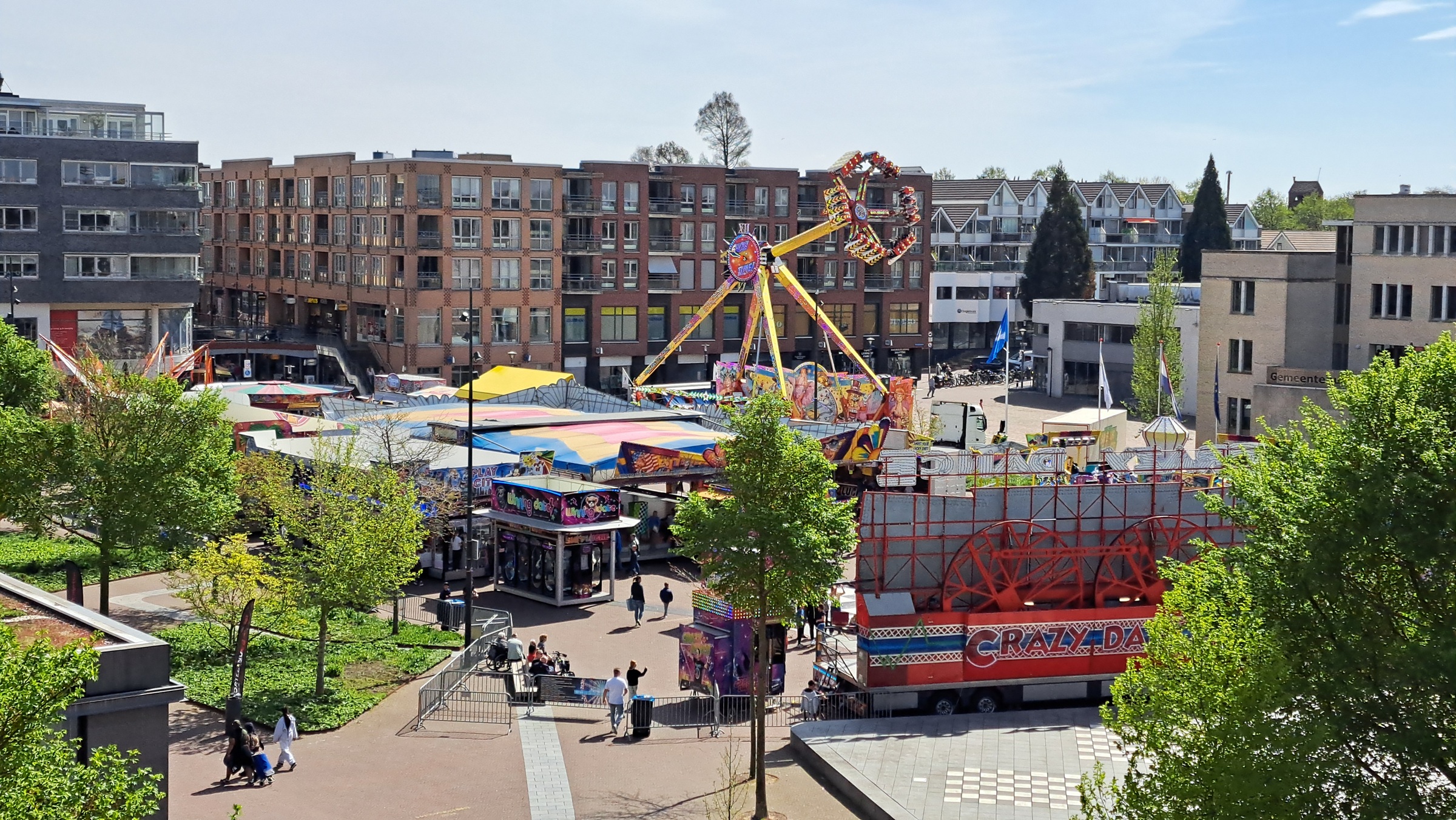 Papendrechtse kermis in volle gang