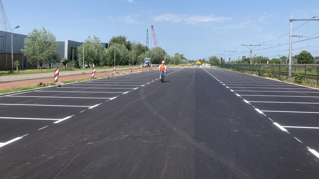 Sliedrecht opent tijdelijk extra P+R-terrein vanwege afsluiting Papendrechtse brug