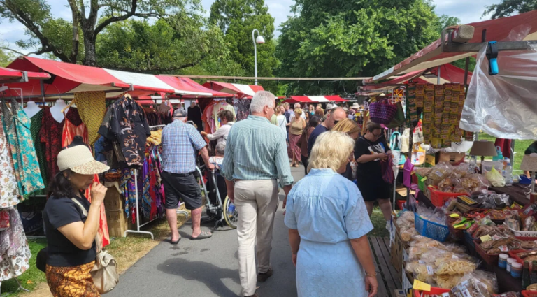 Pasar Malam is terug, maar nu in het Weizigtpark: ‘Heel blij’ (Video)
