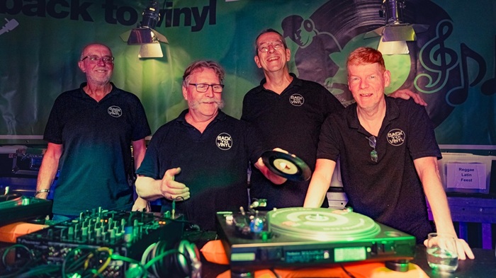 Back to Vinyl keert terug naar Landvast