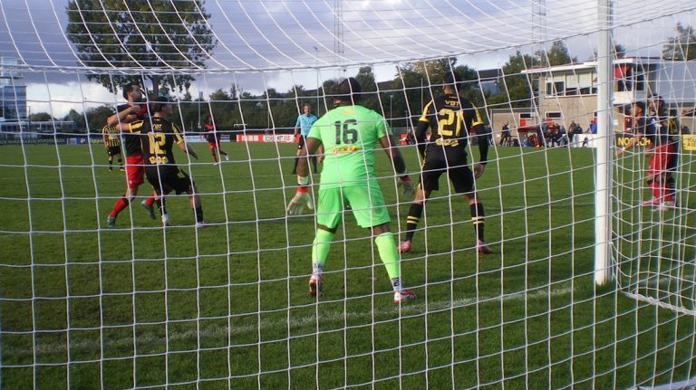 Papendrecht uitgeschakeld in bekertoernooi na gemiste kansen en penalty’s